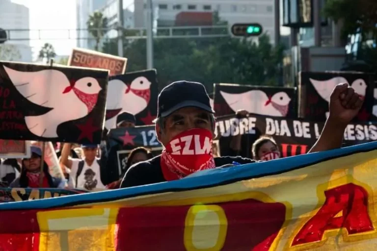 EZLN anuncia su fin histórico, cierra municipios autónomos