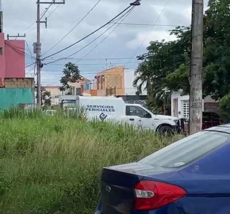 Matan a abogado y lesionan a otro tras entregar orden de desalojo en Villas del Sol en Cancún