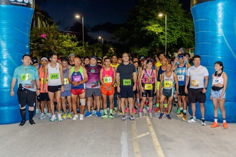 Medio Maratón 21k en Tulum registra una gran afluencia, reúne a 450 atletas