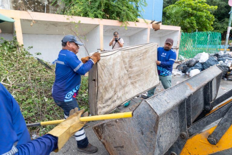 La descacharrización es permanente en Solidaridad