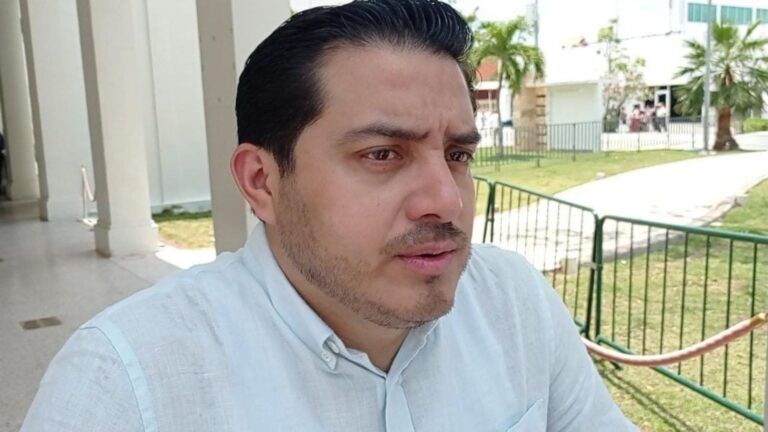 Acusan al Oficial Mayor del gobierno estatal del delito de extorsión