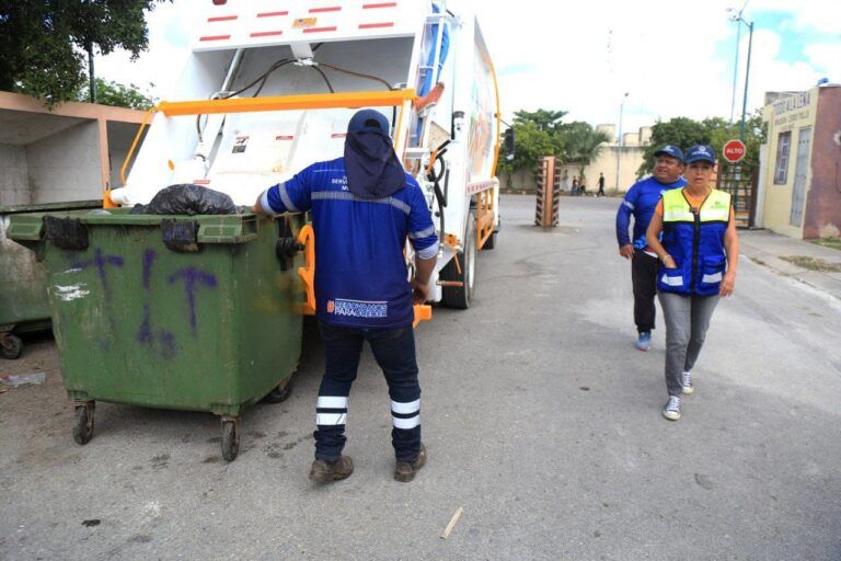 Refuerzan servicio de recoja de basura en Villas del Sol