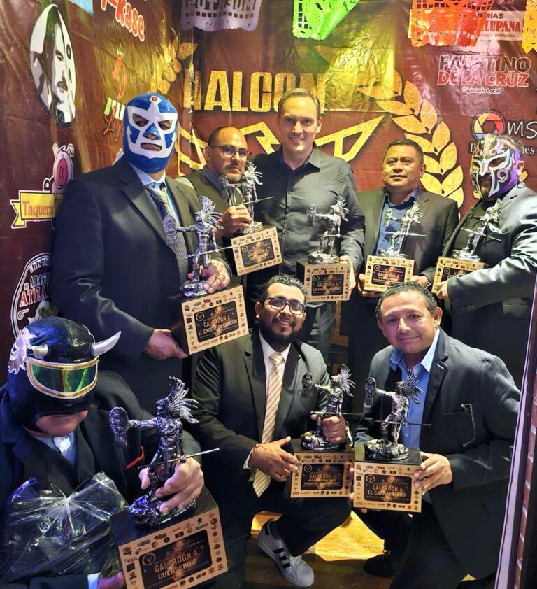El programa de Solidaridad, “Lucha Libre en tu colonia”, recibe reconocimiento nacional