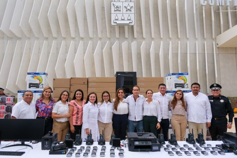 Refuerzan seguridad pública con nuevo equipo y patrullas
