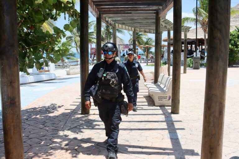 Puerto Morelos refuerza vigilancia por fin de semana largo
