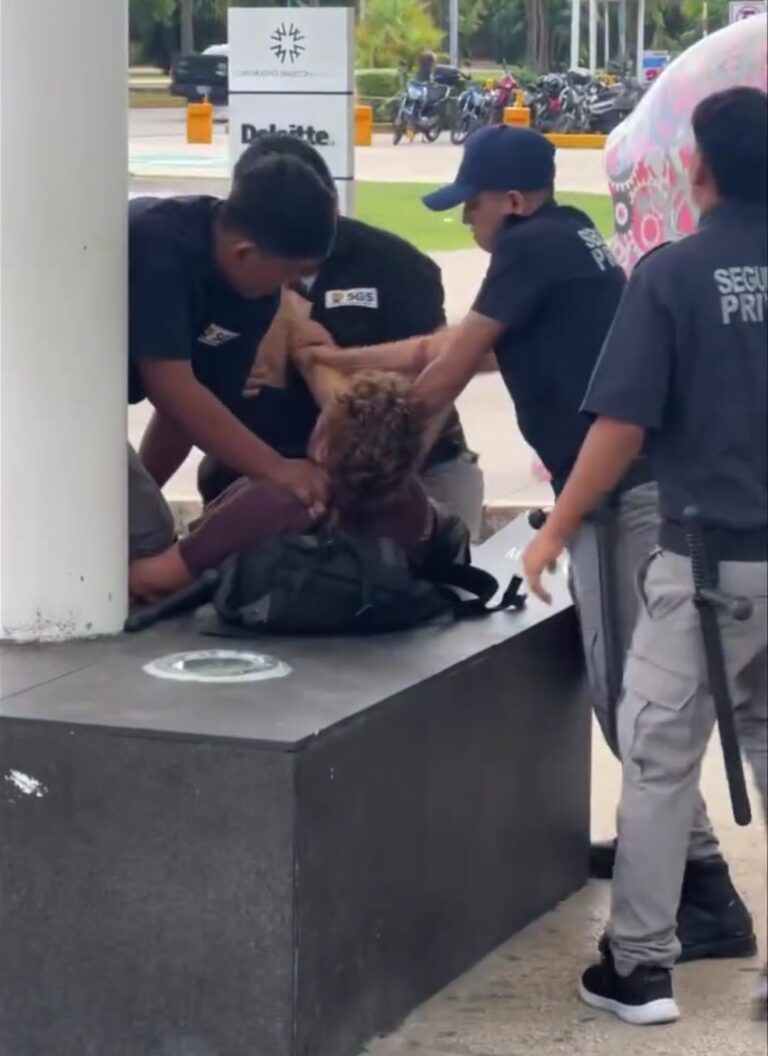 Detienen a elementos de seguridad privada por uso excesivo de la fuerza en Plaza Malecón Américas de Cancún
