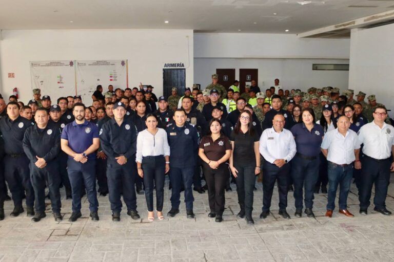 Blanca Merari reafirma compromiso de consolidar a Puerto Morelos como un municipio de paz