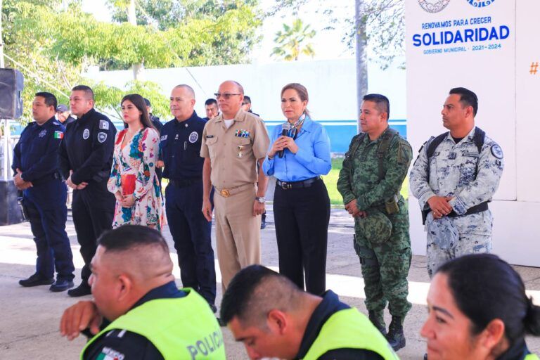 Lili Campos reconoce la importancia de los elementos policiacos en la renovación