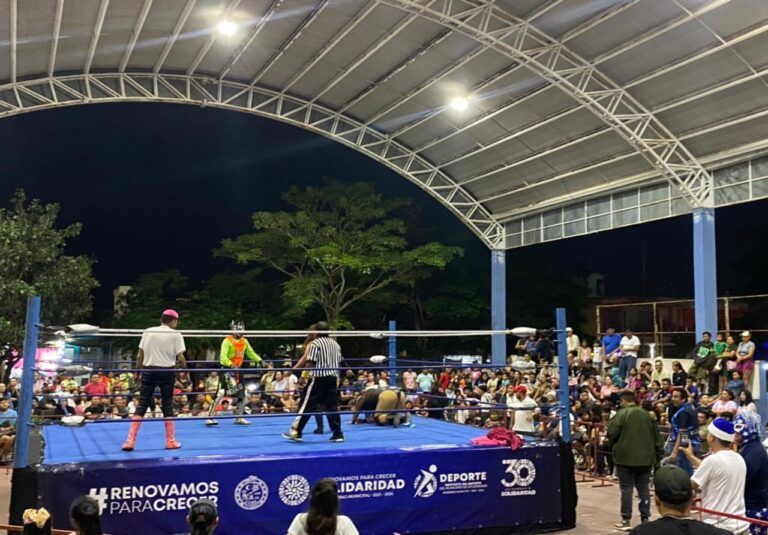 “Lucha Libre en tu Colonia” cierra con broche de oro este año en Solidaridad