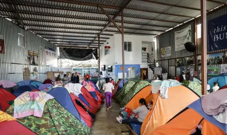 México llega al Día Internacional del Migrante con emergencia humanitaria en sus fronteras