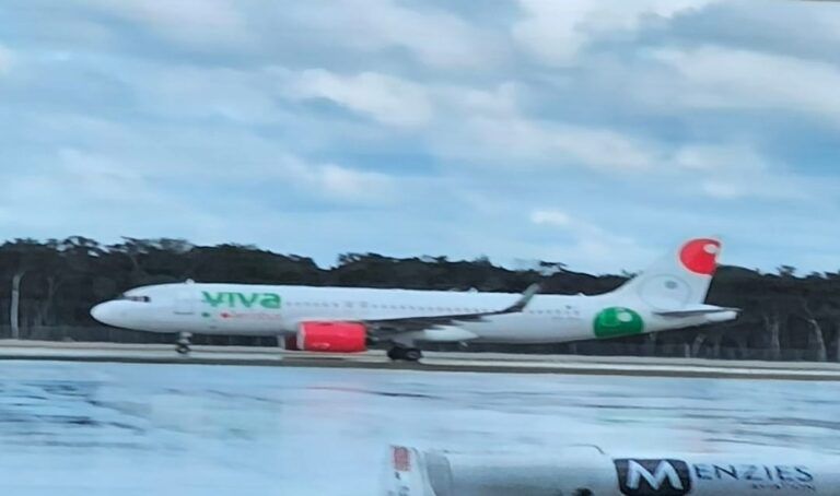 Viva Aerobus estrena pista del nuevo Aeropuerto de Tulum