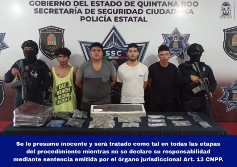 Detienen a cuatro presuntos narcomenudistas con una metralleta