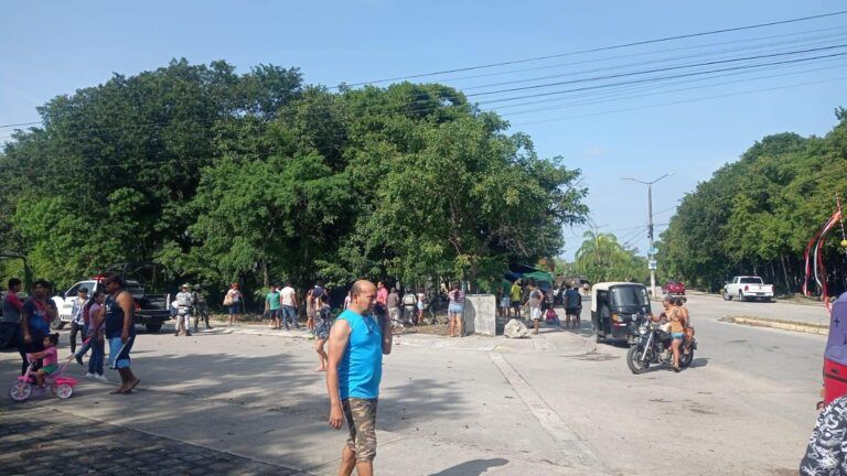 Fuerte accidente en La Joya deja 5 heridos