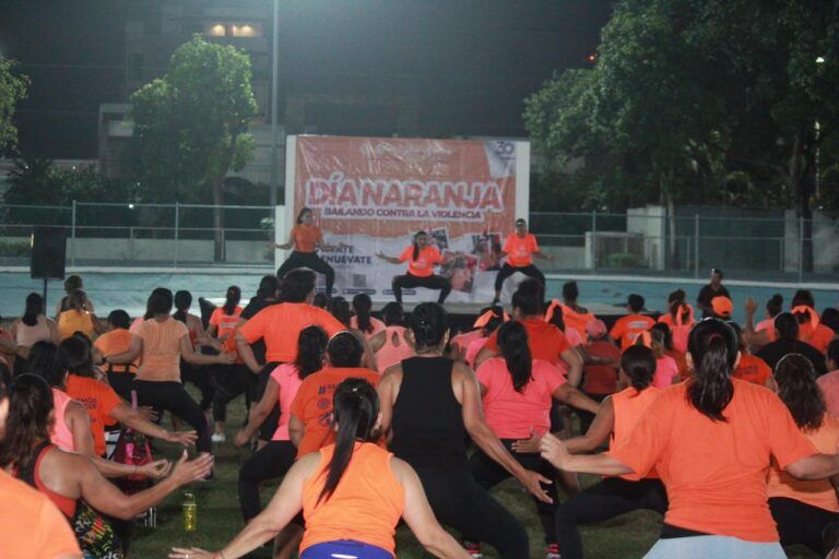 Solidaridad realiza mega clase “Día Naranja: Bailando contra la violencia”