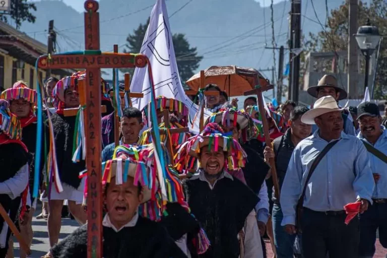 Indígenas exigen a López Obrador alto a violencia del narco en Chiapas