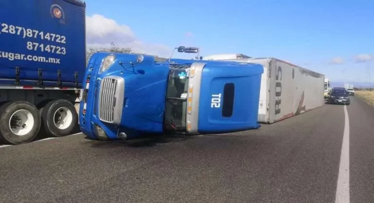 Accidente en Chiapas deja heridos a 23 migrantes guatemaltecos