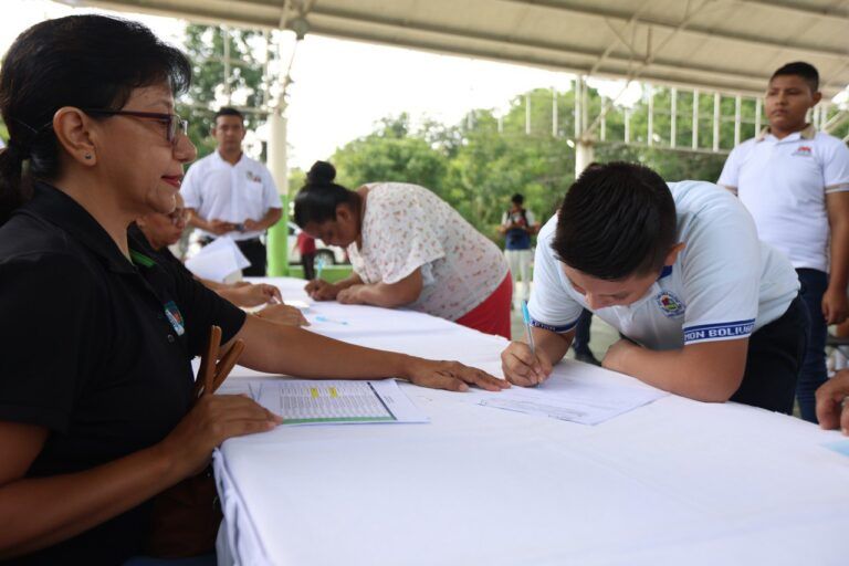 Lanzan en Puerto Morelos convocatoria para otorgar 150 becas escolares “Avanzando Juntos”