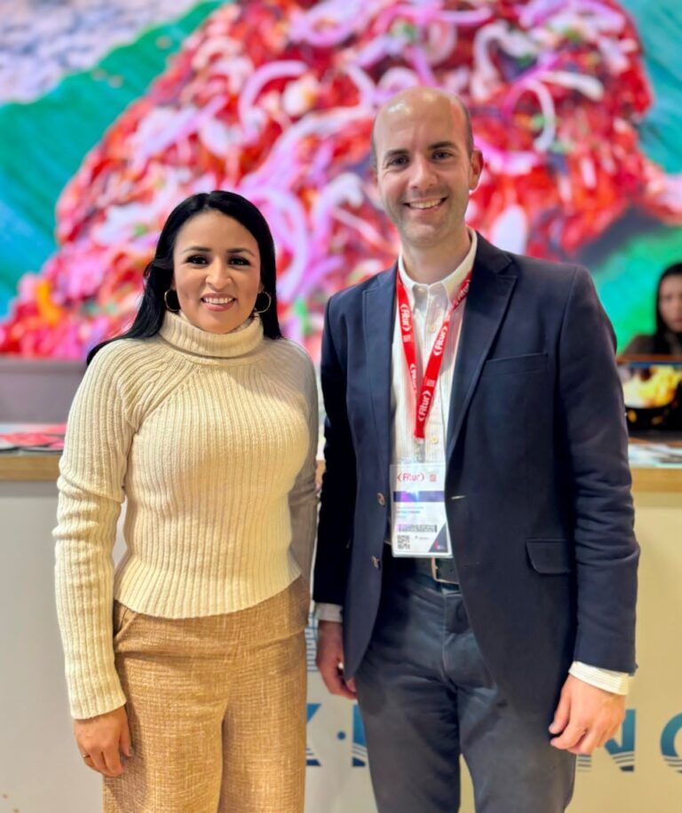 Puerto Morelos y Catral, España, estrechan lazos de promoción en Fitur 2024