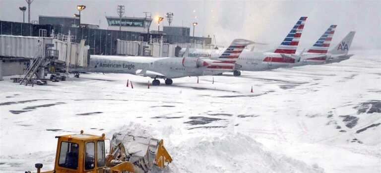 Aeropuerto de Cancún reporta cancelaciones y demoras por nevadas en Estados Unidos