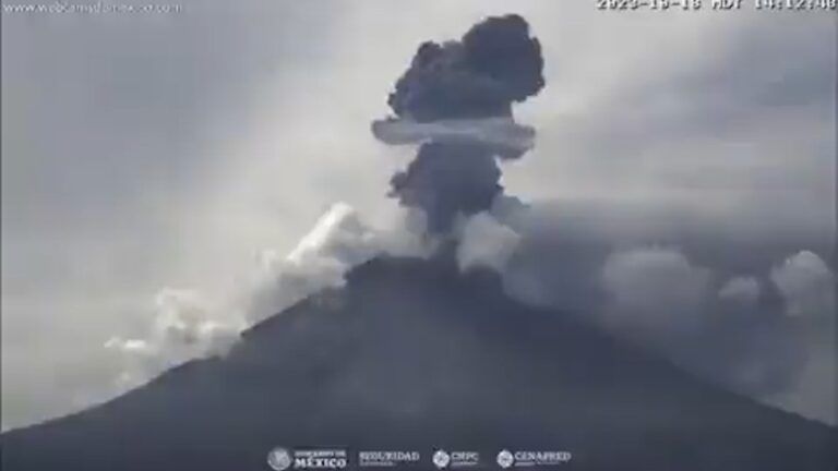 Así fue la explosión del Popocatépetl que provocó caída de ceniza en CDMX y Edomex