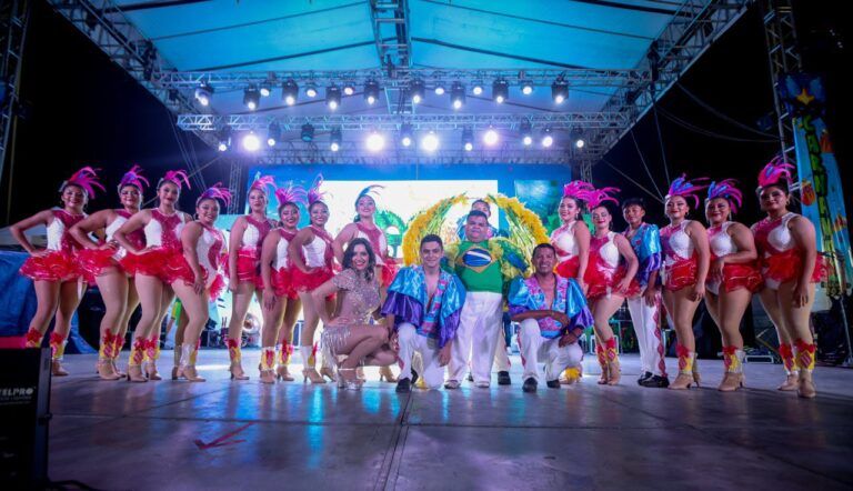 En la segunda noche del Carnaval 2024 “Entre la Selva y el Mar”, los leonenses vibran, cantan y bailan