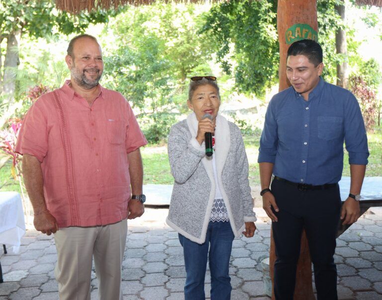 Adultos mayores de Puerto Morelos conviven en el “Kooten Hanal”