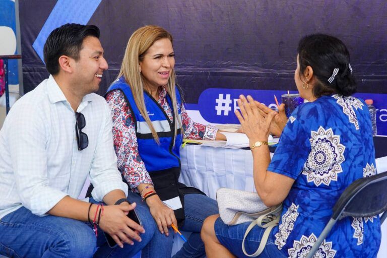 Gobierno de Solidaridad acercó servicios a vecinos de Misión de las Flores