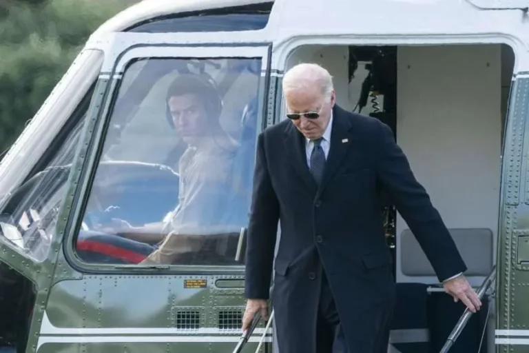 Senado de EE.UU. publica propuesta que daría poder a Biden de cerrar la frontera