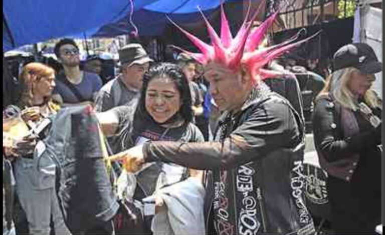 A sus 44 años, “el Tianguis del Chopo sigue siendo espacio de música, reunión y libertad”