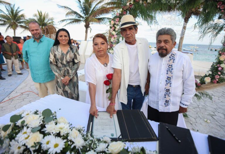 Contraen matrimonio 20 parejas de Puerto Morelos durante las Bodas Colectivas 2024
