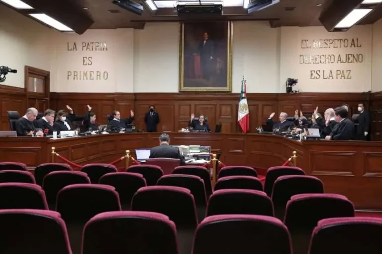 SCJN declara inconstitucional reforma eléctrica de AMLO