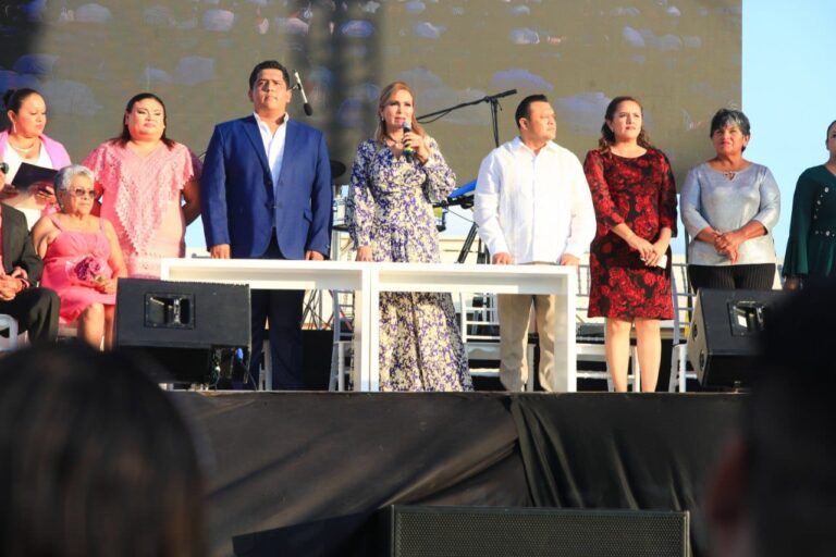 Formalizan su unión 302 parejas en Bodas Colectivas de Solidaridad