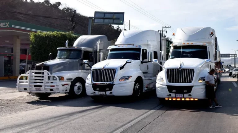 Anuncian transportistas paro el jueves