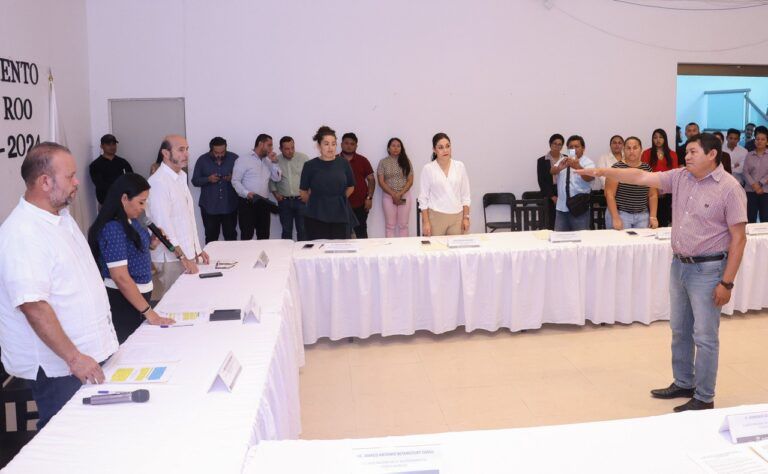 Rinden protesta tres nuevos integrantes del Cabildo de Puerto Morelos