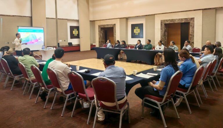 Ofrecen plática para prevenir la discriminación