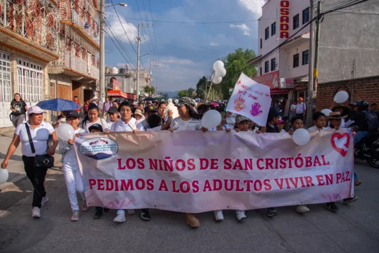 Marchan contra la desaparición de niños en Chiapas