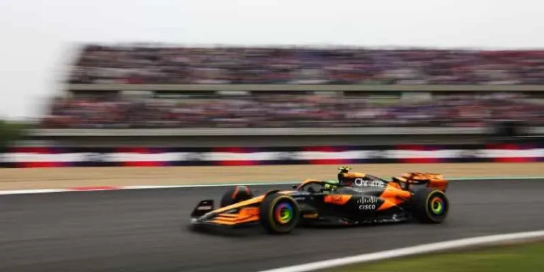 Checo Pérez tercero en el GP de China; Verstappen se lleva la victoria