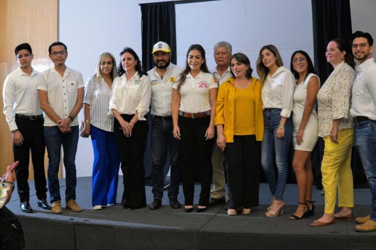 Daniela Vara arranca campaña con un llamado a Poner la Vara Más Alta en Cancún