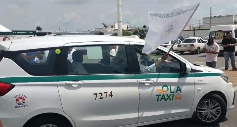 Taxistas de Cancún presentan su propia app