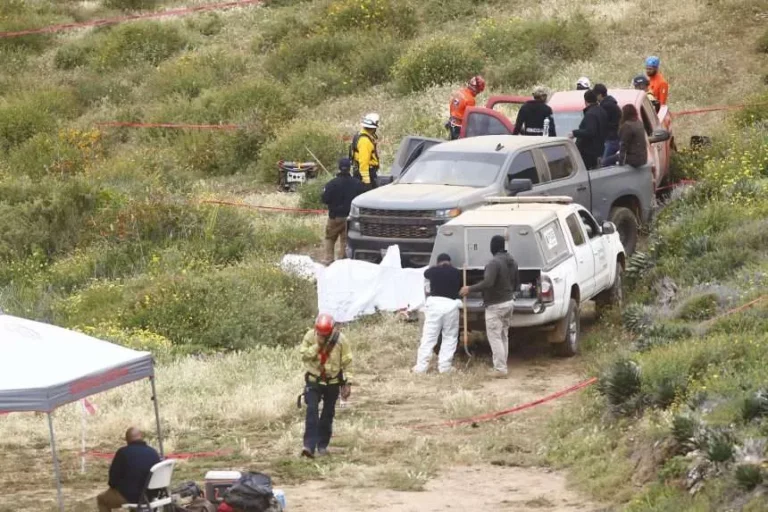 Surfistas recibieron tiro de gracia; autoridades dicen que fue por robo de vehículo