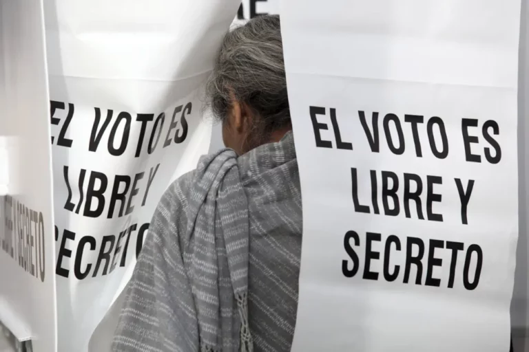 INE permitirá fotografiar el voto con el celular