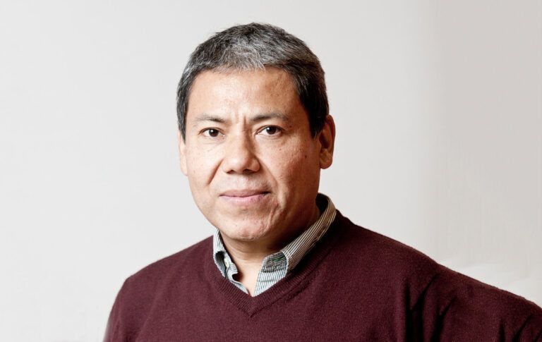 ‘Intelectual’ que llamó a votar por Xóchitl Gálvez reta a golpes a simpatizante de la 4T