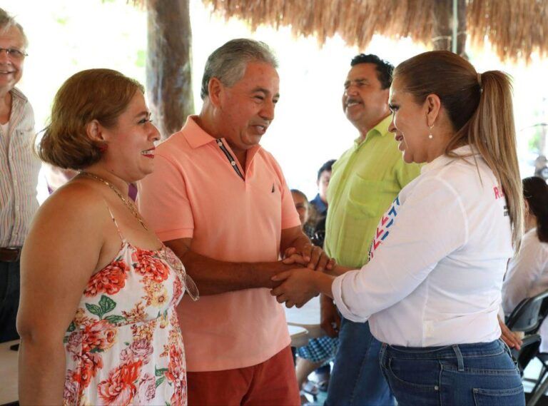 Lili Campos, mano amiga de los solidarenses