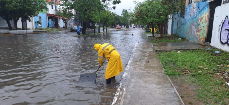 Reacción inmediata del gobierno de Solidaridad ante lluvias intensas