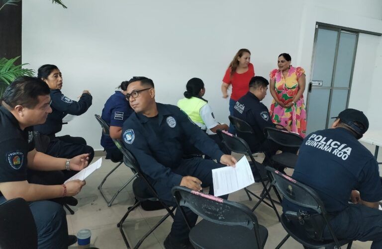 Policías de Puerto Morelos reciben taller de Comunicación incluyente y no sexista