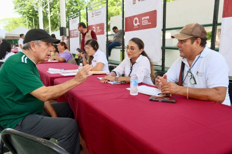 “Caravana del Bienestar” lleva servicios y trámites gratuitos a la población de Puerto Morelos