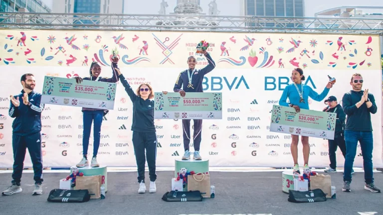 Domina Kenia podios en el Medio Maratón de la CDMX