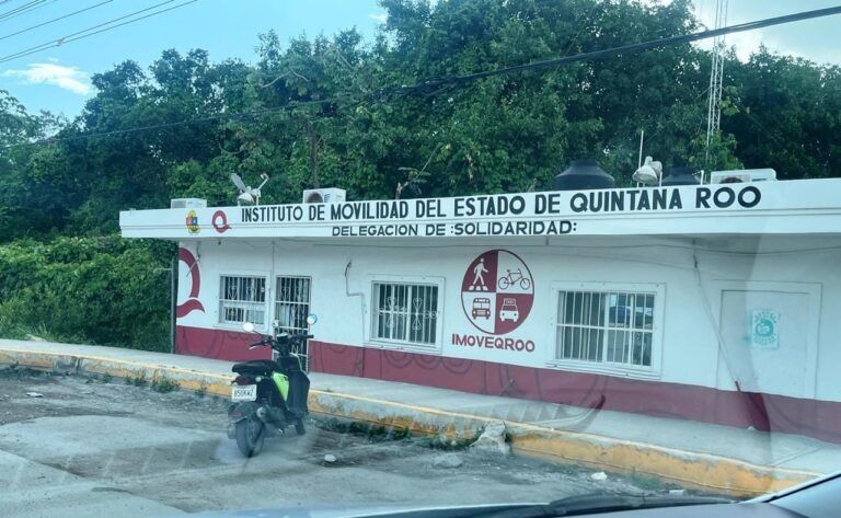 Roban oficinas del Imoveqroo en Playa del Carmen