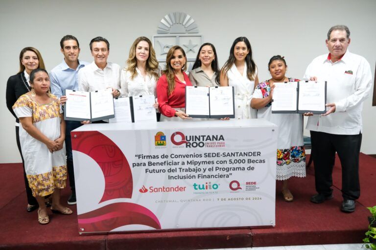 Mara Lezama y banco Santander firman convenio para impulsar Mipymes y grupos vulnerables