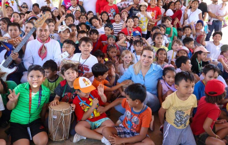 Presentan concierto musical a alumnos del curso de verano “Baxal Paal”